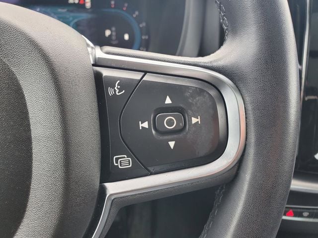 2023 Volvo XC60 B5 Core