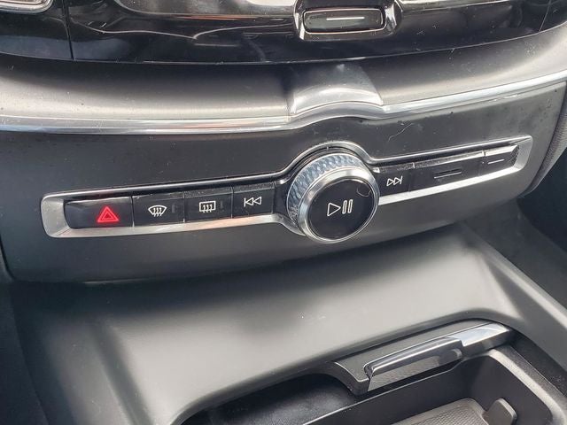 2023 Volvo XC60 B5 Core