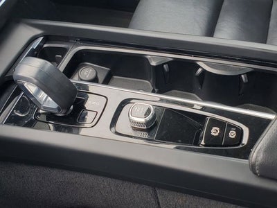 2023 Volvo XC60 B5 Core