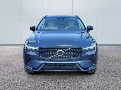 2023 Volvo XC60 B5 Plus Dark Theme
