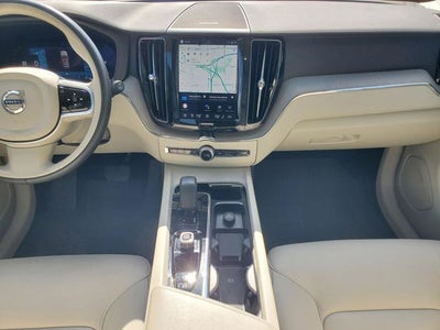 2023 Volvo XC60 B5 Plus Dark Theme