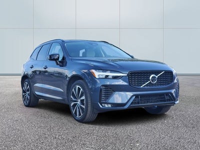 2023 Volvo XC60 B5 Plus Dark Theme