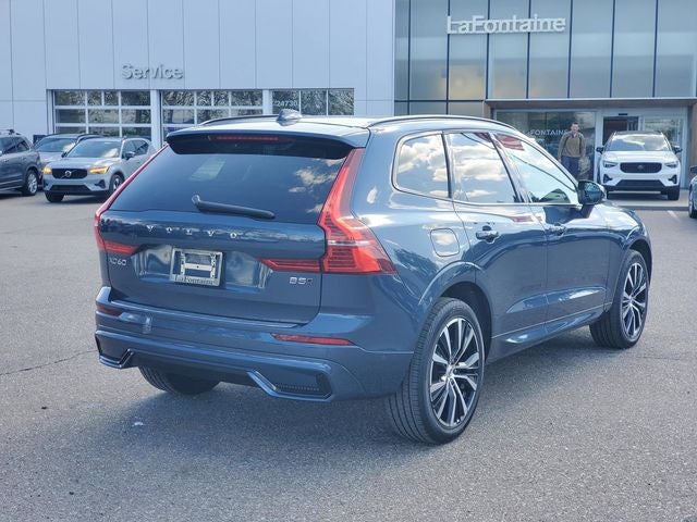 2023 Volvo XC60 B5 Plus Dark Theme