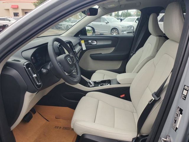 2026 Volvo XC40 B5 Plus