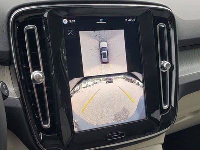 2026 Volvo XC40 B5 Plus