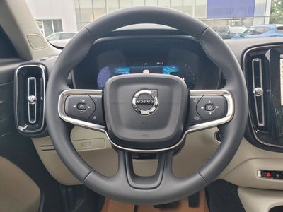 2026 Volvo XC40 B5 Plus