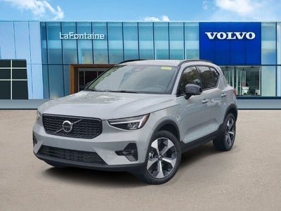 2026 Volvo XC40 B5 Plus