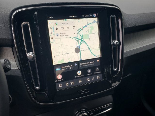 2026 Volvo XC40 B5 Plus