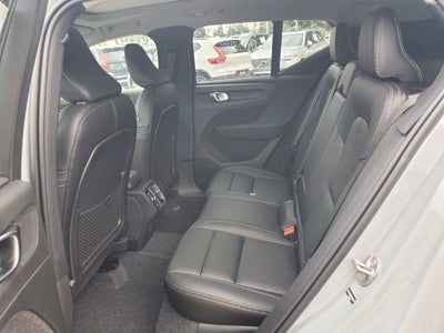 2026 Volvo XC40 B5 Plus
