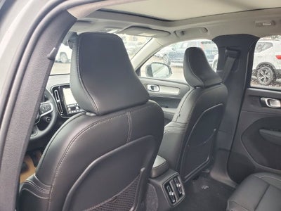 2026 Volvo XC40 B5 Plus