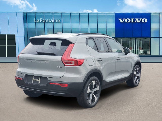 2026 Volvo XC40 B5 Plus