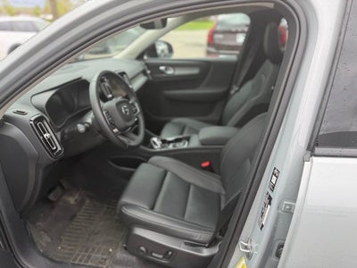 2026 Volvo XC40 B5 Plus