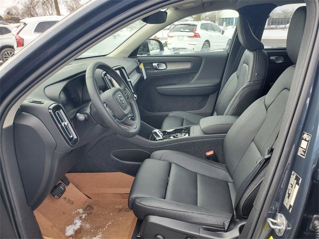 2026 Volvo XC40 B5 Plus