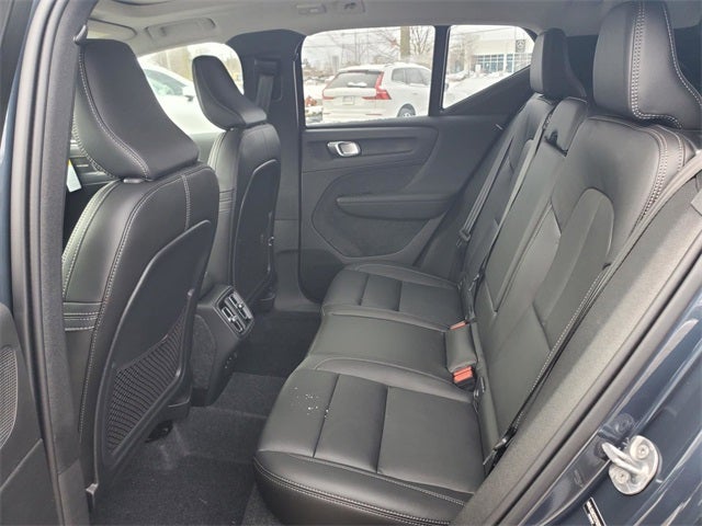 2026 Volvo XC40 B5 Plus