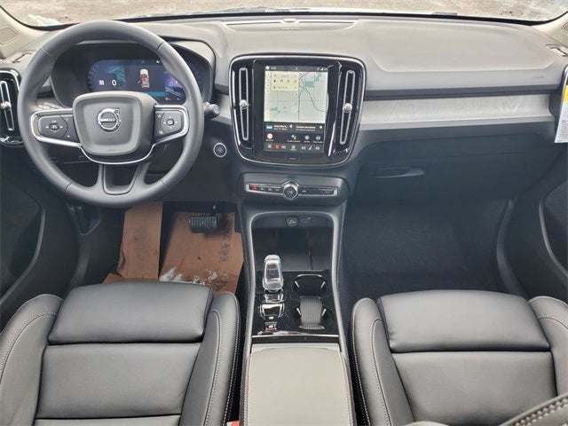 2026 Volvo XC40 B5 Plus