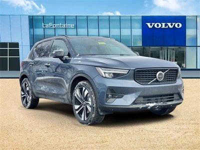 2026 Volvo XC40 B5 Plus