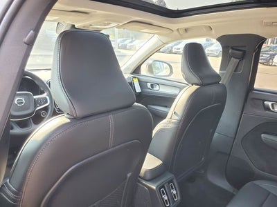 2026 Volvo XC40 B5 Plus