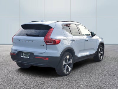 2026 Volvo XC40 B5 Plus