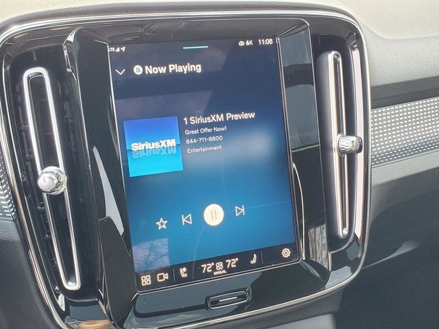 2025 Volvo XC40 B5 Plus Dark Theme