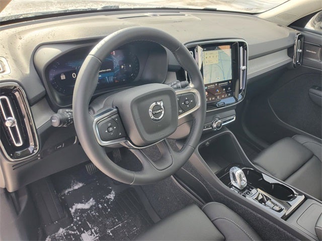 2026 Volvo XC40 B5 Plus