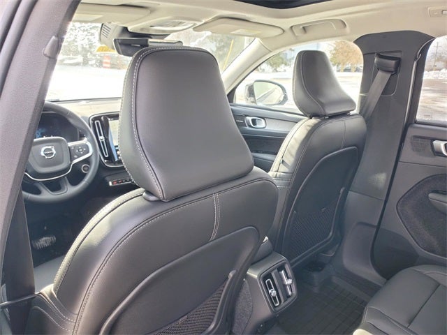 2026 Volvo XC40 B5 Plus