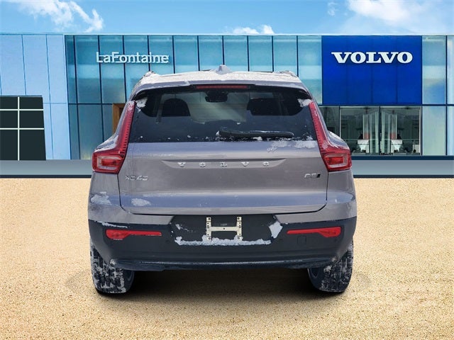 2026 Volvo XC40 B5 Plus