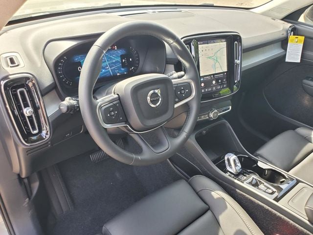 2026 Volvo XC40 B5 Plus