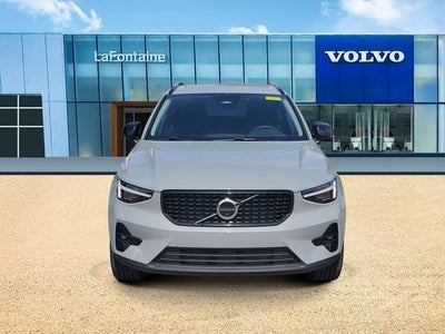 2026 Volvo XC40 B5 Plus