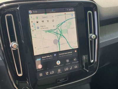 2026 Volvo XC40 B5 Plus