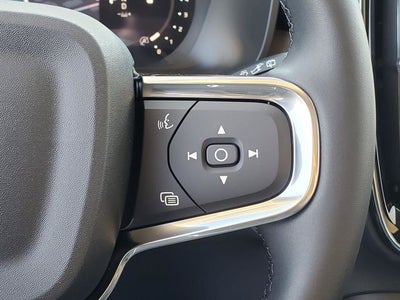 2026 Volvo XC40 B5 Plus