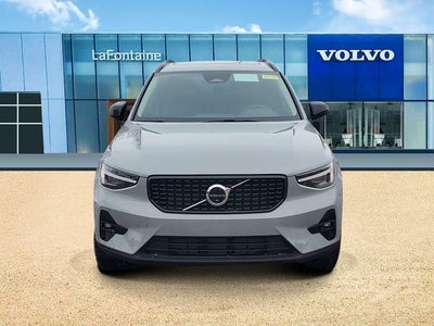 2026 Volvo XC40 B5 Plus