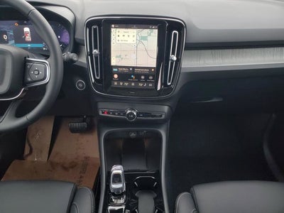 2026 Volvo XC40 B5 Plus