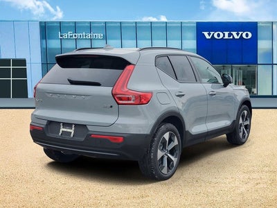 2026 Volvo XC40 B5 Plus