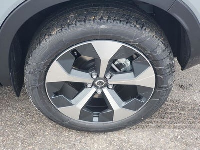 2026 Volvo XC40 B5 Plus