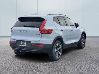 2026 Volvo XC40 B5 Plus