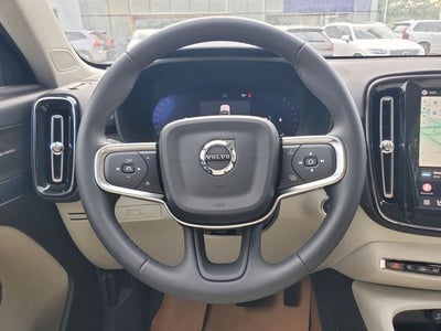 2026 Volvo XC40 B5 Plus