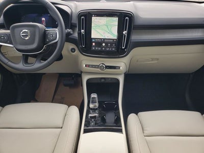 2026 Volvo XC40 B5 Plus