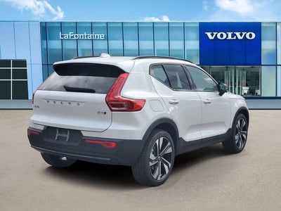 2026 Volvo XC40 B5 Plus