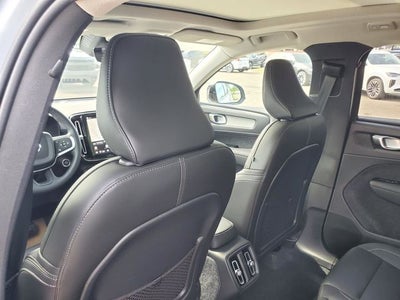 2026 Volvo XC40 B5 Plus
