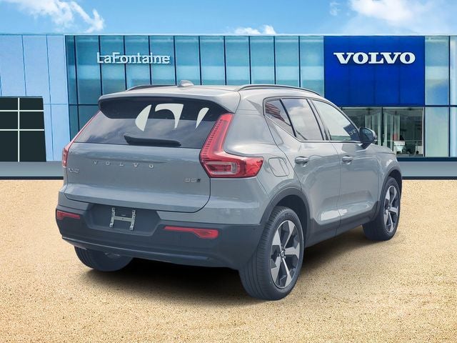 2026 Volvo XC40 B5 Plus