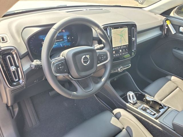 2026 Volvo XC40 B5 Plus