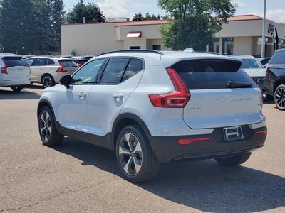2026 Volvo XC40 B5 Plus