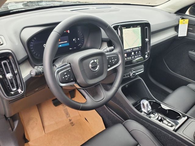 2026 Volvo XC40 B5 Plus