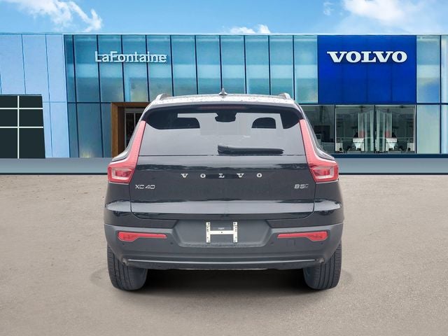 2026 Volvo XC40 B5 Plus
