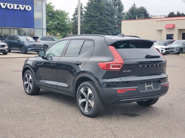2026 Volvo XC40 B5 Plus