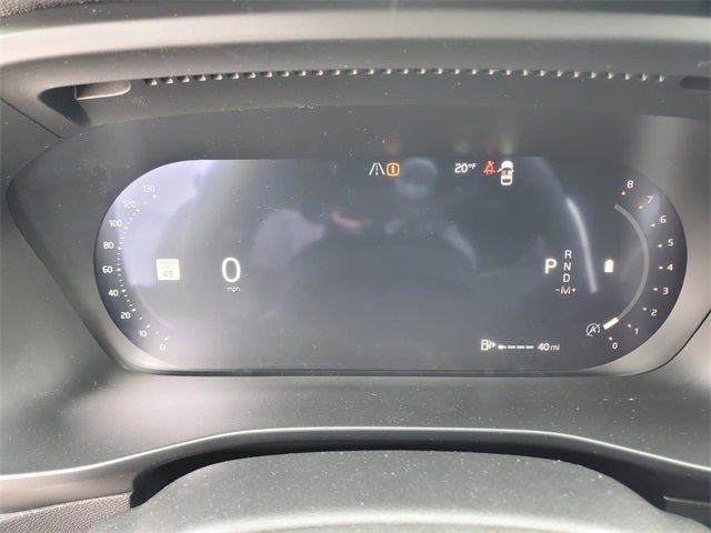 2026 Volvo XC40 B5 Ultra Black Edition