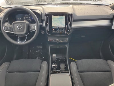 2026 Volvo XC40 B5 Ultra Black Edition