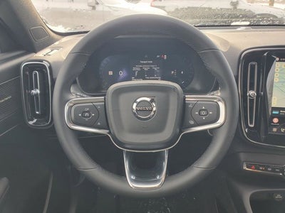 2026 Volvo XC40 B5 Ultra Black Edition