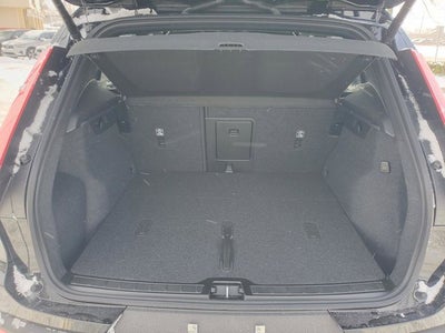 2026 Volvo XC40 B5 Ultra Black Edition