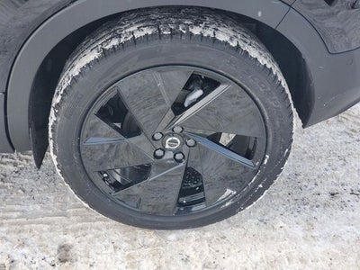 2026 Volvo XC40 B5 Ultra Black Edition